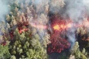 地獄場景！夏威夷火山爆發後緊接著6.9強震接著馬路裂成兩半岩漿從地表直接射出！（影）