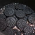 實測「OREO＋白飯」！全部丟進電鍋煮40分鐘　日本網友吃一口都狂推(附影)