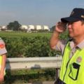 國道警遭貨車追撞慘死　同事趕到現場忍不住痛哭　淚喊：任務結束