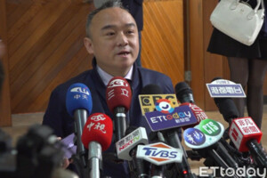 菊市府前處長轟韓國瑜「放下城市」　潘恆旭轟這一句話