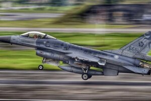 空軍主力戰機零附件誰最花錢？F-16排第一
