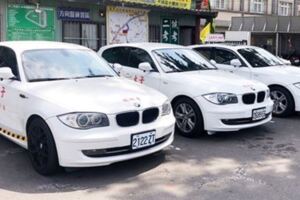 超狂駕訓班「教練車全換BMW」　防三寶機制網大推：想再考一次！