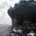 21張記錄「美國海軍在海洋上如何放鬆」的照片，完全和想像不一樣的活動比開派對還爽啊！