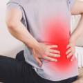 腰痛意味著腎虛？男人總是腰痛，背後大多數都因這2件事引起