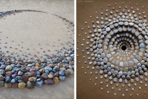 藝術家「隨手排列不起眼石頭」把沙灘當畫布！整齊一排「直接把海邊變美術館」成果療癒到爆