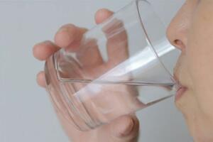 喝什麼最解渴？一飲料贏過白開水 有營養更保水