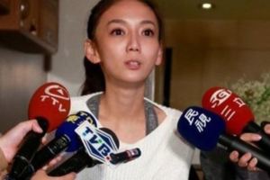 劉喬安承認中介賣淫，向女兒道歉:你母親曾經骯髒