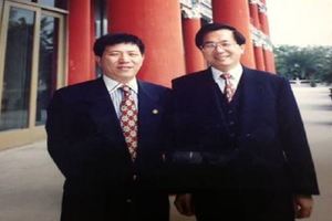 蔡啟芳FB自爆養四千多名黨員..