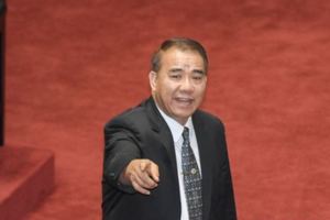 若月退領32K廖國棟：只能住茅房