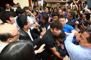 藍綠惡鬥蔡正元：小英是最大獲利者