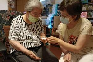 9旬嬤血氧掉到70幾　堅不打疫苗「我這劑留給年輕人」