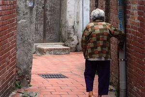 讓人潸然淚下的感人故事：媽媽要離開了，你要學會舍得！！