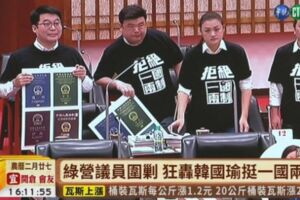 備詢遭議員圍剿 韓國瑜:快中風了!