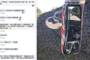 機車騎士冒險緊靠遊覽車側邊躲太陽，遊覽車司機靈機一動，開廣播喊「七個字」立刻化解危機！網友邊笑邊讚：做了好事！