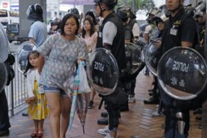 【Live】港警親屬825集會 5大訴求籲港府「還警於民」