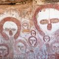 十萬年老的旺吉納石壁畫描繪「來自天空的人」降臨在地球上