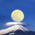 富士山的獨特氣候現象「笠雲」