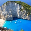 世界最美的海灘 — 希臘沉船灣Navagio