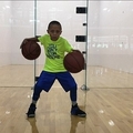 美7歲籃球神童花式炫技 精湛球技堪比球星