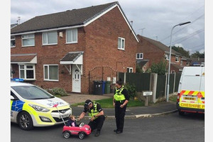 英孩童開玩具車上街 遭警察攔檢〝酒測〞 父母說她早上有多喝了幾瓶