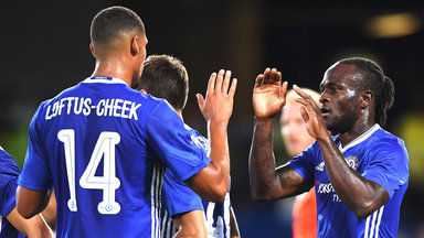 football-chelsea-efl-cup-victor-moses-ruben-loftus-cheek-celebrating_3770914.jpg