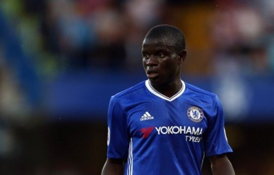 12854791_chelsea-fans-hail-ngolo-kante-after-spurs_2bf90273_m.jpg