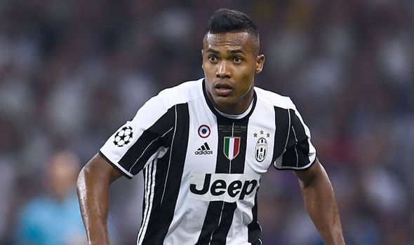 Alex-Sandro-821818.jpg