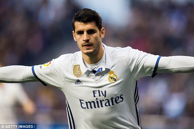 426AB30700000578-4703080-Manchester_United_bid_for_Real_Madrid_striker_Alvaro_Morata_befo-a-53_1500289390523.jpg