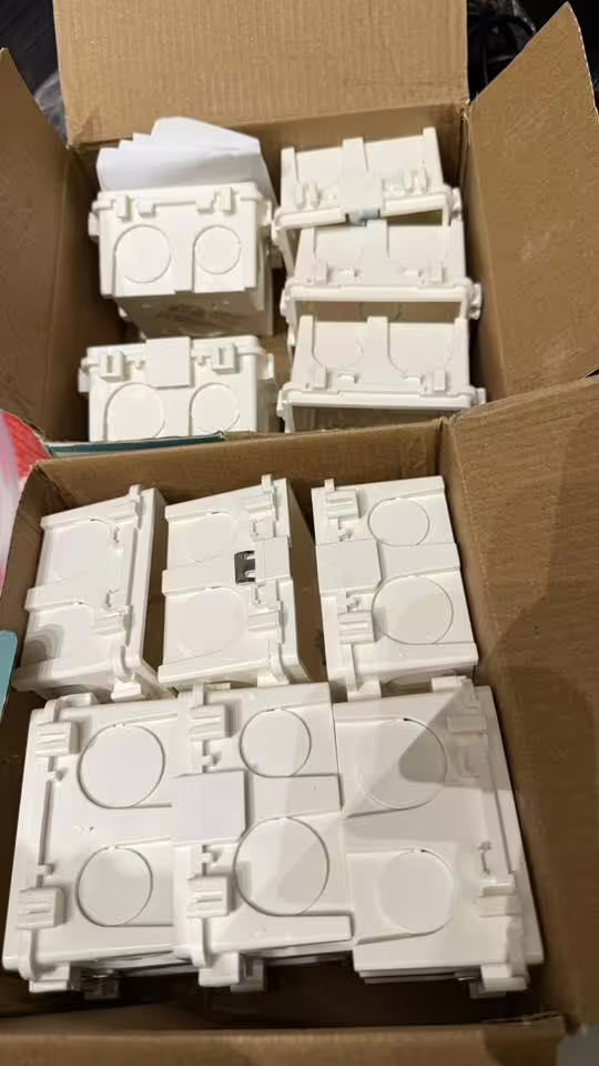 小蠻說兒子玩完開關後有把東西買走。(圖/翻攝自小蠻臉書) 小蠻說兒子玩完開關後有把東西買走。(圖/翻攝自小蠻臉書)