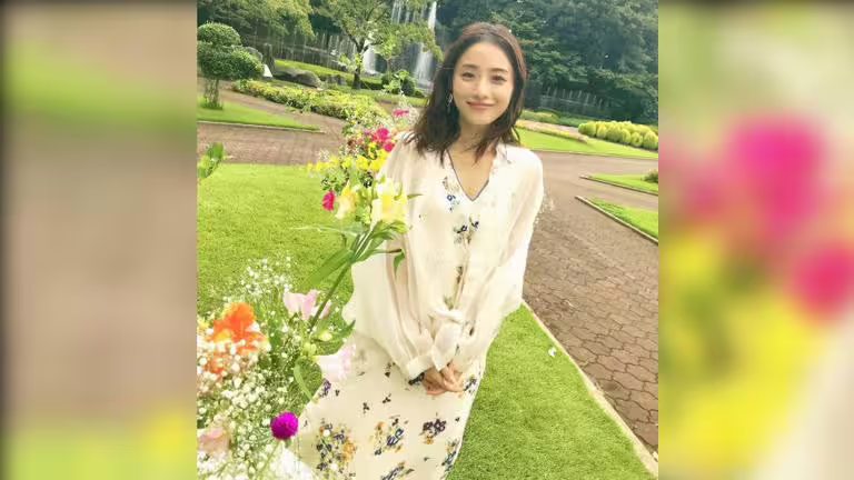 石原聰美。(圖/翻攝自satomisquad IG) 石原聰美。(圖/翻攝自satomisquad IG)