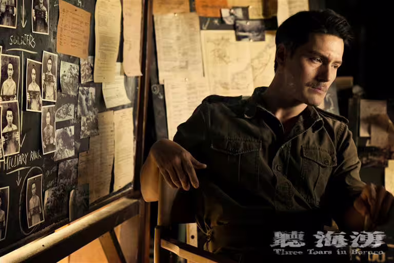 周厚安《聽海湧》飾演澳洲盟軍檢察官。(圖/Hami Video提供) 周厚安《聽海湧》飾演澳洲盟軍檢察官。(圖/Hami Video提供)