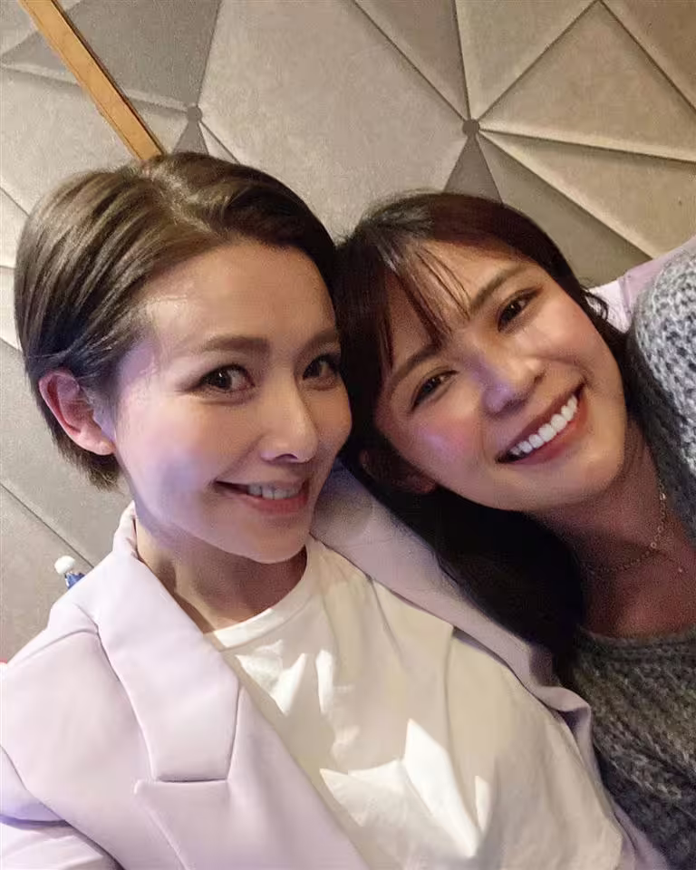 吳婉君(左)、林萱瑜昔日交情好。(圖/翻攝自臉書) 吳婉君(左)、林萱瑜昔日交情好。(圖/翻攝自臉書)