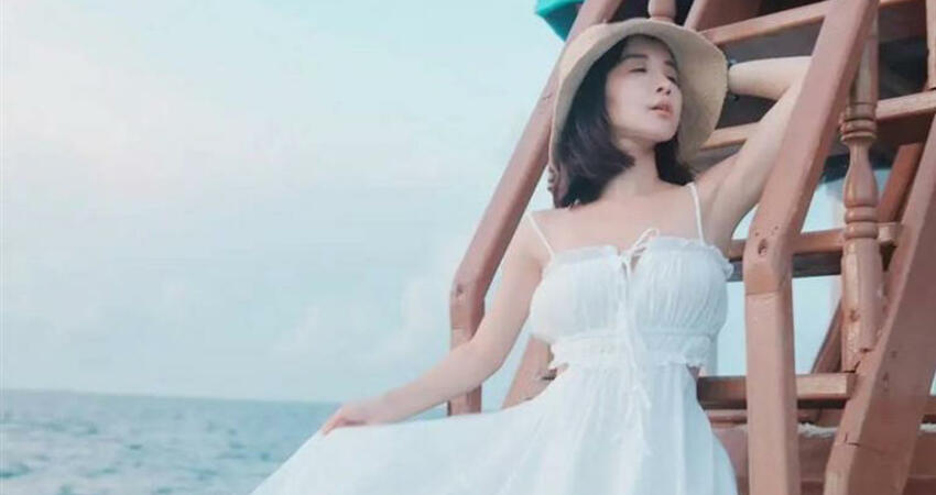 昔爆瘦只剩28公斤！阿沁辣妻走出低潮 赴巴黎領獎再曬絕美婚紗