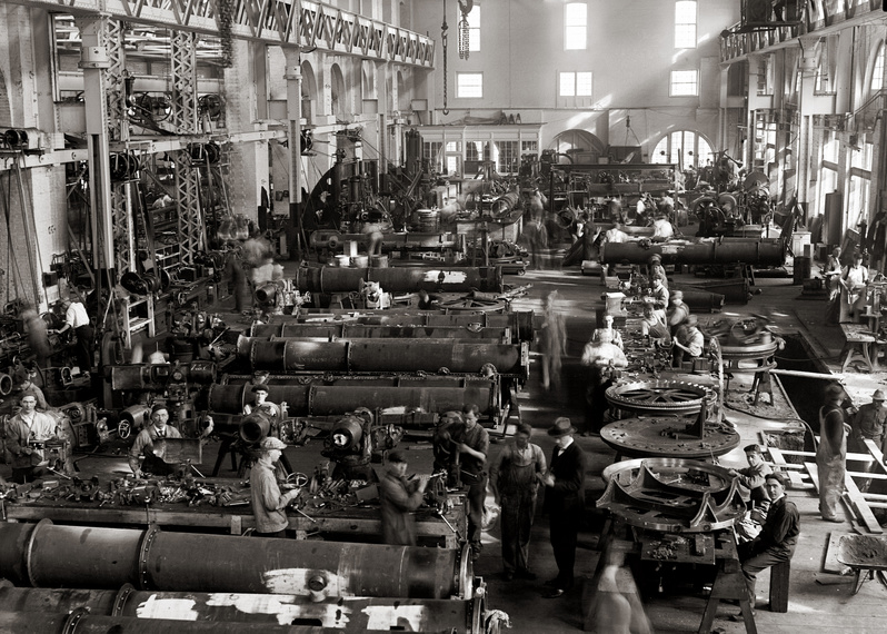 Washington_Navy_Yard_-_torpedo_shop.jpg