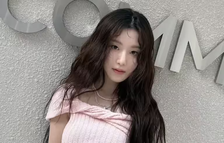 ▲韓國女團i-dle葉舒華(如圖)在新歌預告片中,告別招牌的黑長髮,換上俏麗的金色短髮,讓粉絲看了都驚呼,「又變美了!」(圖/葉舒華 IG) ▲韓國女團i-dle葉舒華(如圖)在新歌預告片中,告別招牌的黑長髮,換上俏麗的金色短髮,讓粉絲看了都驚呼,「又變美了!」(圖/葉舒華 IG)