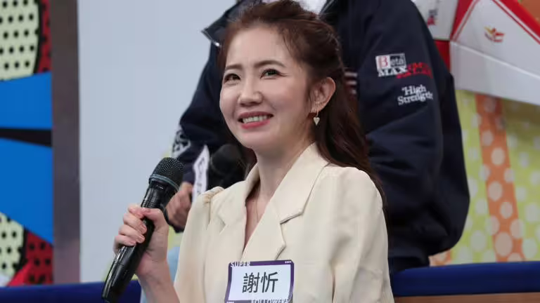 謝忻昔因高山症,昏倒浴缸。(圖/中天提供) 謝忻昔因高山症,昏倒浴缸。(圖/中天提供)