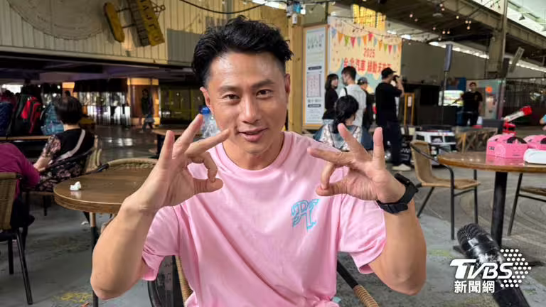 彭小刀現身公益活動。(圖/黃盈容攝) 彭小刀現身公益活動。(圖/黃盈容攝)