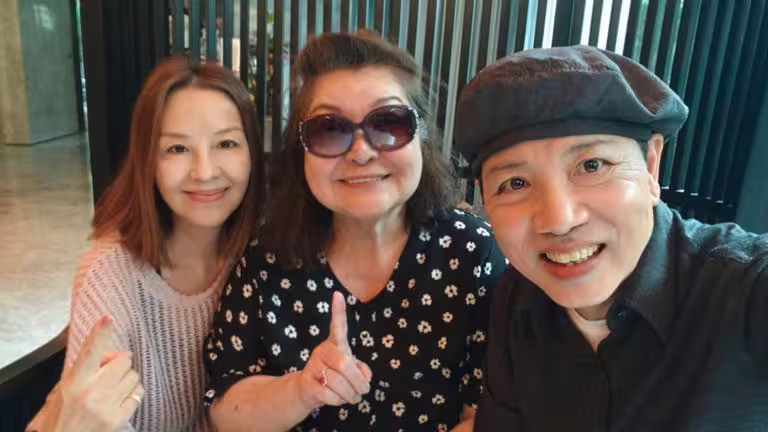 張正藍(左起)、秦菲菲和陳凱倫日前聚會。(圖/陳凱倫提供) 張正藍(左起)、秦菲菲和陳凱倫日前聚會。(圖/陳凱倫提供)