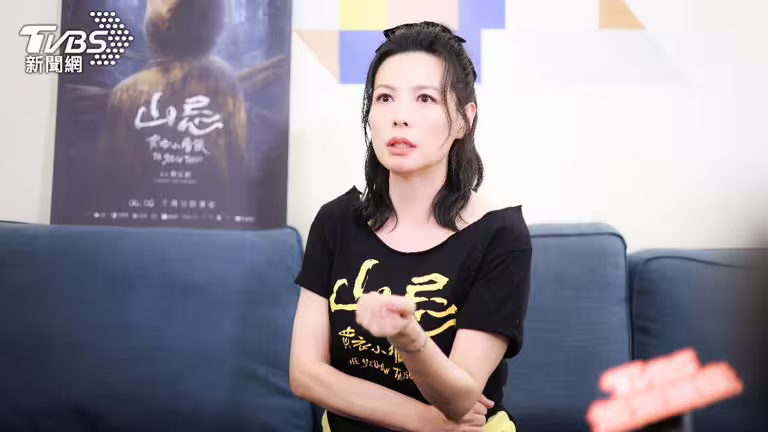陳孝萱主演《山忌 黃衣小飛俠》暖聊兒子鐵弟。(圖/記者張哲鳴攝影) 陳孝萱主演《山忌 黃衣小飛俠》暖聊兒子鐵弟。(圖/記者張哲鳴攝影)