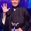 曾跟余天同台！77歲「國民歌王」驚傳緊急住院 60週年演唱會喊卡