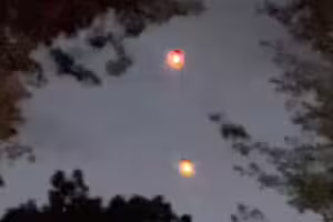 美國UFO畫面驚見「發光母體」還會分裂!專家憂國家安全危機 美國UFO畫面驚見「發光母體」還會分裂!專家憂國家安全危機