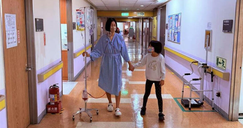 47歲《麻辣鮮師》女星大腸癌開刀 術後遭「終身禁止」這件事！嘆：失望