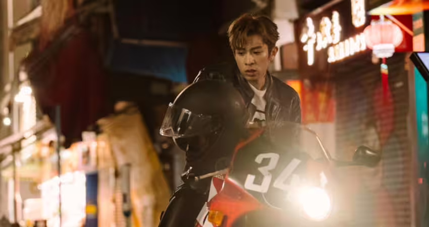 才開2次！香港男神Tyson Yoshi百萬跑車摔爛 痛喊：我快破產了