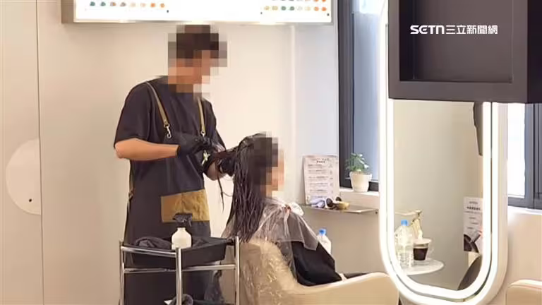 非首次出包？女星遭200度電棒捲燙傷臉 髮廊負評驚見「剪到耳朵流血」