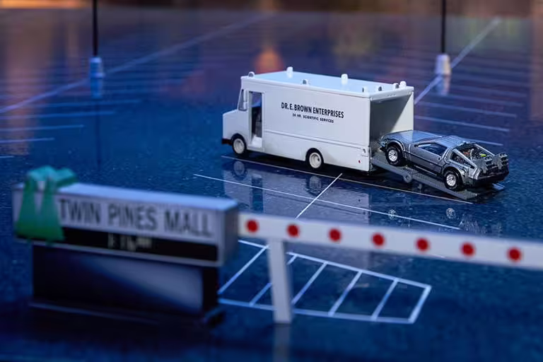 GMC Value Van貨車完整還原電影狀態。(翻攝Mattel網站) GMC Value Van貨車完整還原電影狀態。(翻攝Mattel網站)