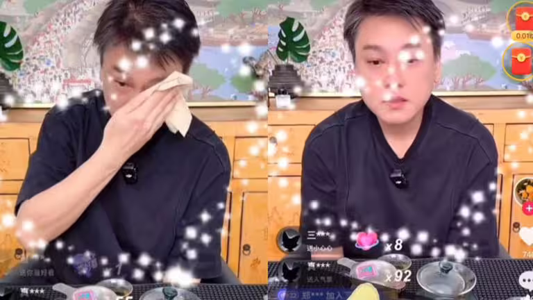 朱孝天直播時談到大S而傷心落淚。（圖／翻攝自微博）