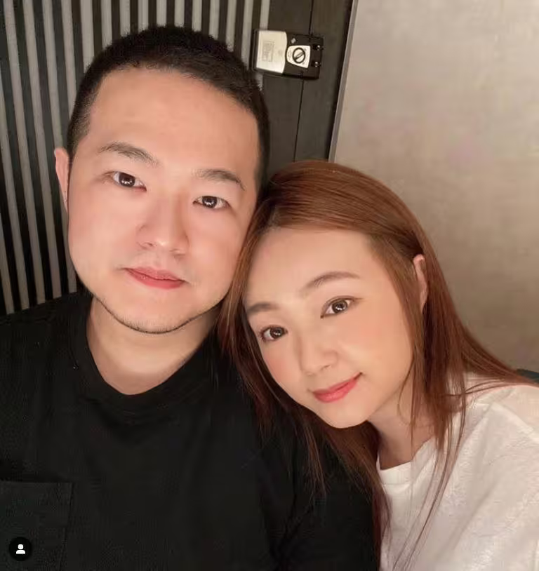 ㄚ頭與老公王惟立結婚5年,昨遭媒體爆料婚變,讓她氣得在IG連PO多則限動澄清。(圖/翻攝自詹子晴 IG) ㄚ頭與老公王惟立結婚5年,昨遭媒體爆料婚變,讓她氣得在IG連PO多則限動澄清。(圖/翻攝自詹子晴 IG)