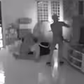 搶匪闖屋持刀搶劫　一腳踹飛8旬獨居老婦