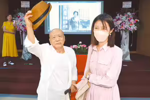 凌峰唱〈母親〉落男兒淚