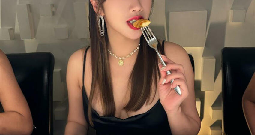 42歲生日倒數！最美空姐被友喊3字 IG認了：蠻不爽的